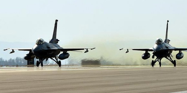 Bir zamanlar devlette israf böyle imiş! Mürted Üssü'nden jet kalkıyor.. Ve... Herkesi tedirgin eden ayrıntı!