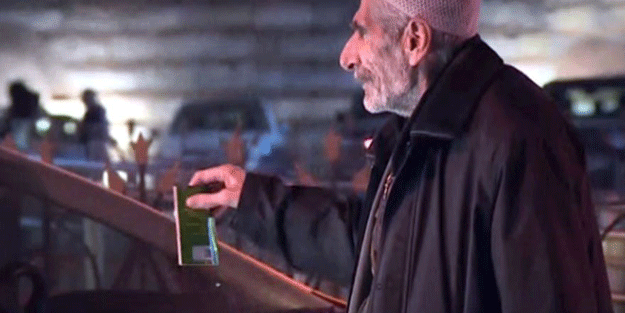 Bir zamanlar ekranların fenomeniydi… Şimdilerde seyyar satıcılık yapıyor