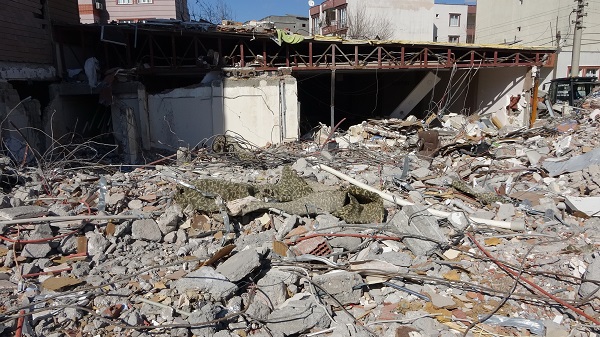 Bir zamanlar şehre gelenleri konuk ediyordu! Bu binalar adeta un ufak oldu