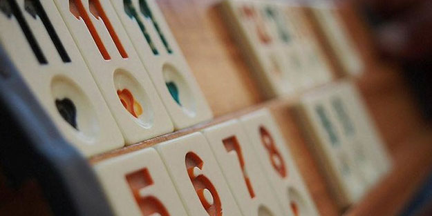 Bir zamanlar Süper Lig'de fırtınalar estiren Afrikalı oyuncu, şimdi kahvede okey oynuyor