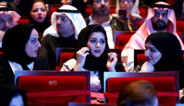 Bir zamanlar yasaktı! S.Arabistan 'Sevgililer Günü'ne hazırlanıyor