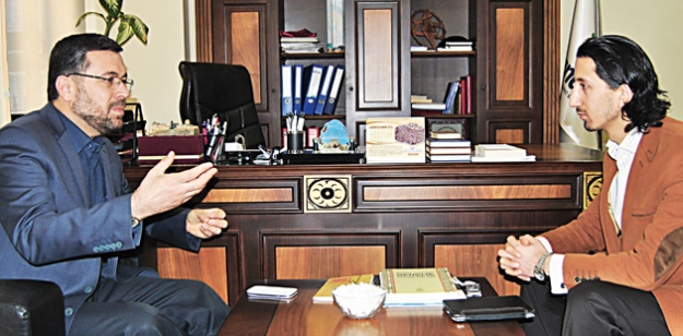 BİR TEK DİNDARLARLA DİYALOĞA GEÇMEDİLER