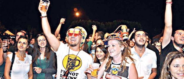 Biracı CHP’li Başkan yasağı takmıyor!