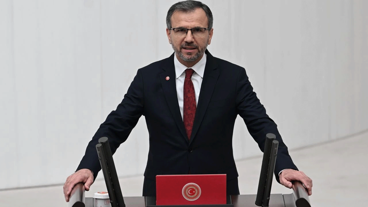 Bıraktıkları en değerli mirasmış: Saadet'ten şaşkına çeviren 6'lı masas yorumu!