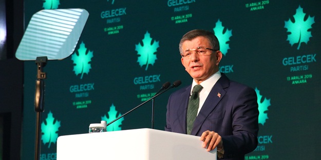 Birbirlerine girdiler! Davutoğlu'na sert sözler