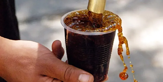 Birçok hastalığa deva oluyor: İftar sofralarının şifa dolu içeceği 'Meyan şerbeti'