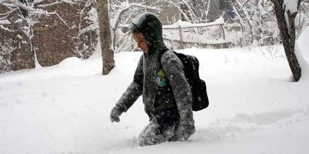 Birçok il ve ilçede okullara kar tatili!