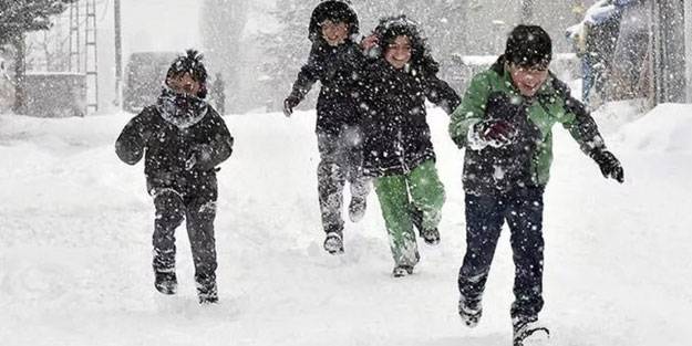 Birçok ilde kar nedeniyle eğitime ara verildi