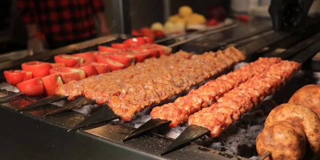 Birçok kişi bilmiyor... Adana kebapla ilgili ezber bozan bilgi