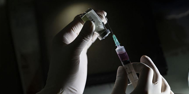 Birçok ülke aşı bulamazken, 5 milyon nüfusu olan Avrupa ülkesi 24 milyon doz aşı aldı