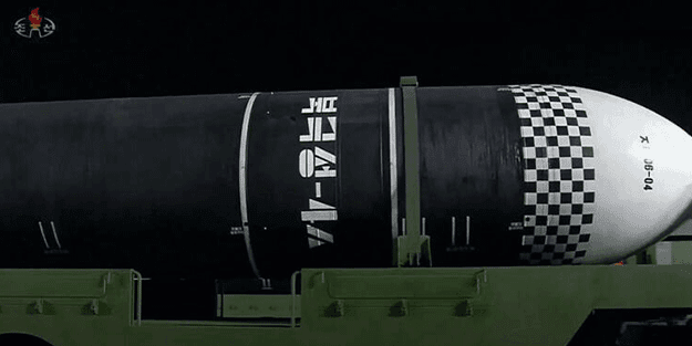 Birçok ülkeyi tedirgin eden gelişme! Kuzey Kore ilk kez gösterdi