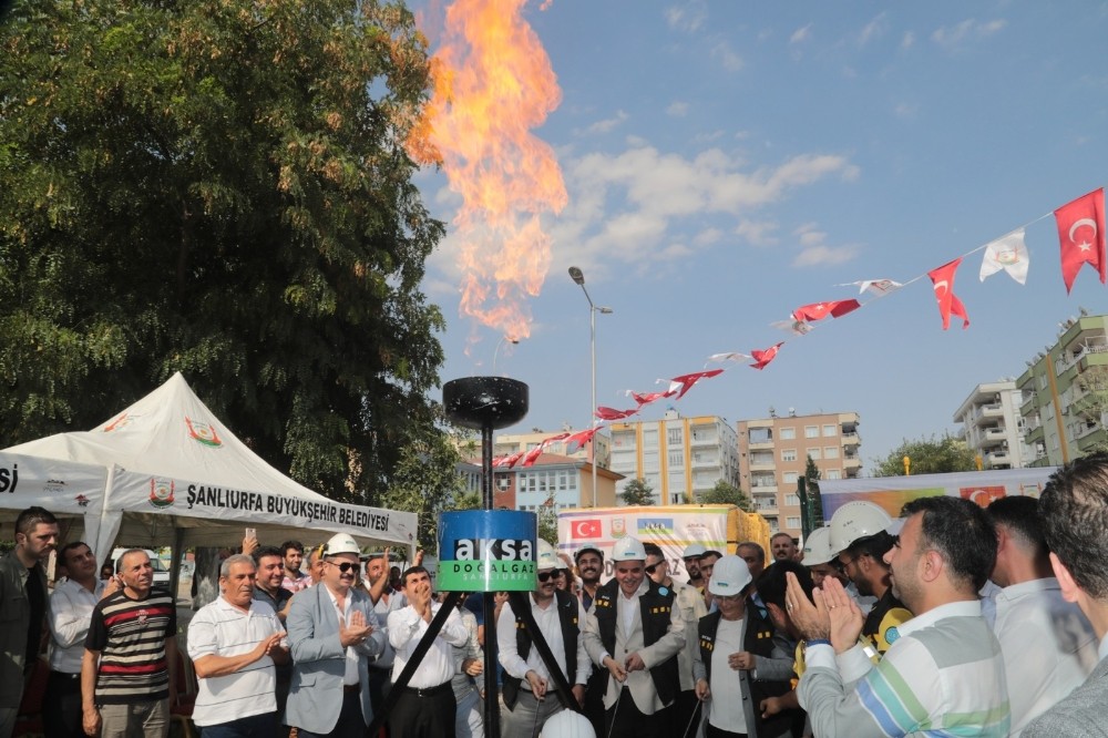 Birecik doğalgaza kavuştu 