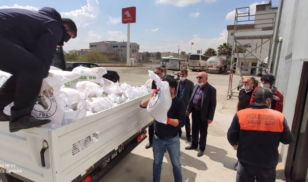 Birecik’te 5 bin aileye gıda yardımı 