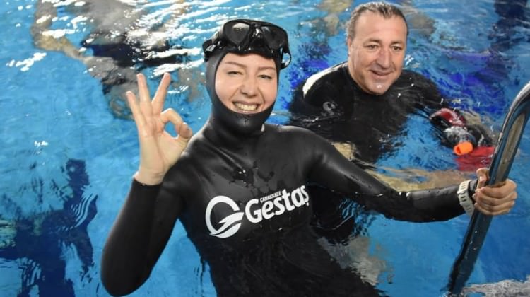 Birgül Erken şehitler için dünya rekoru kırdı!