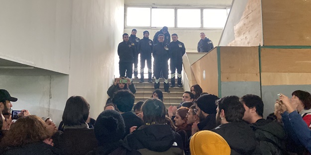 YTÜ'de solcu öğrenciler Kutay'ı protesto edenlere karşı kışkırtılıyor