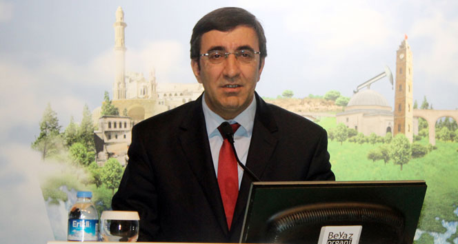 'Birileri yıkmayı tercih ediyor'
