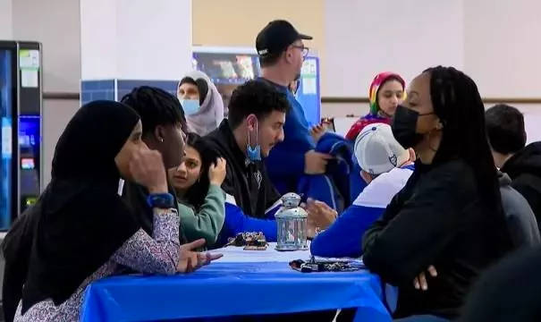 Birilerine kapak olsun! Hristiyan öğrenciler öyle bir şey yaptı ki...