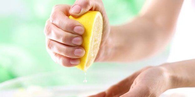 Birkaç dakikada siyah noktalarınızdan kurtulun!