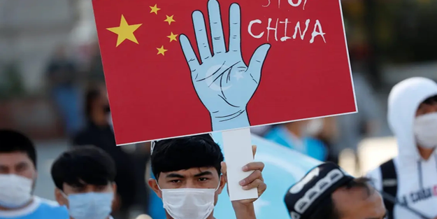 Birleşik Arap Emirlikleri Uygur Türklerinin katledildiği Sincan'da tatbikat düzenleyecek!