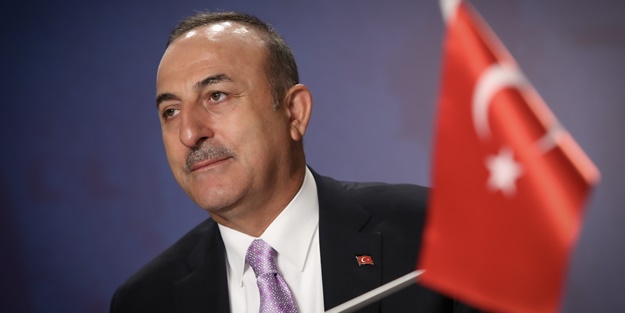 BAE'de bulunan Çavuşoğlu'ndan önemli hamle