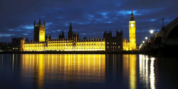 Birleşik Krallık'ta seçim başladı