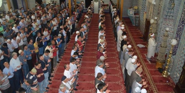 ‘Birlikte rahmet ayrılıkta ise azap vardır!’