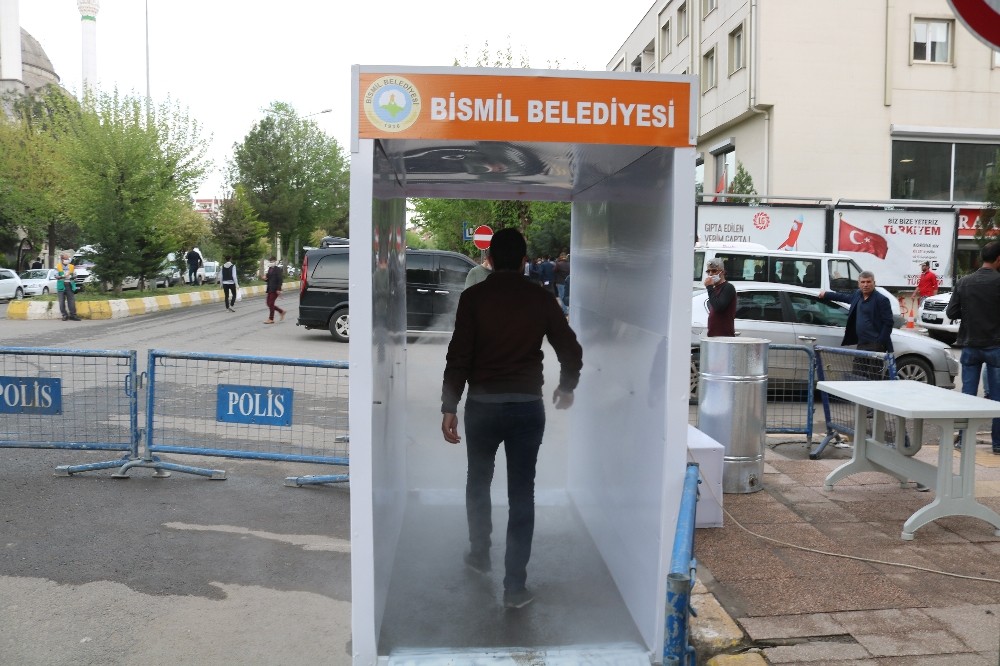 Bismil’de dezenfeksiyon tünelleri hizmete girdi 