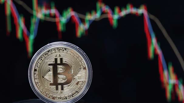 Bitcoin tekrar 10 bin doların altına indi