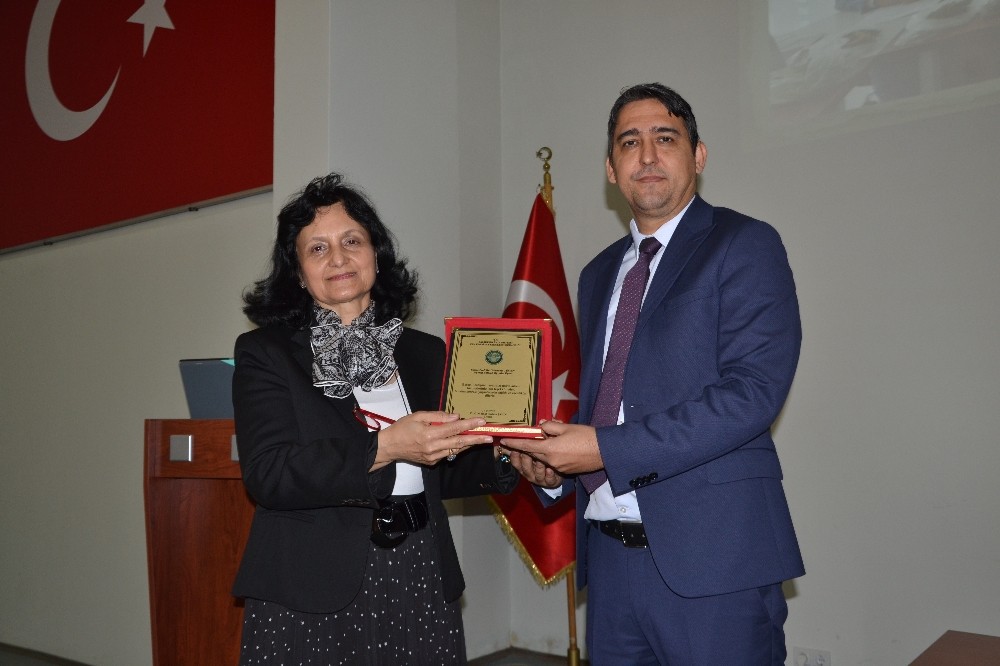 Bitkilerin isim anası Prof. Gülendam Tümen emekli oldu 