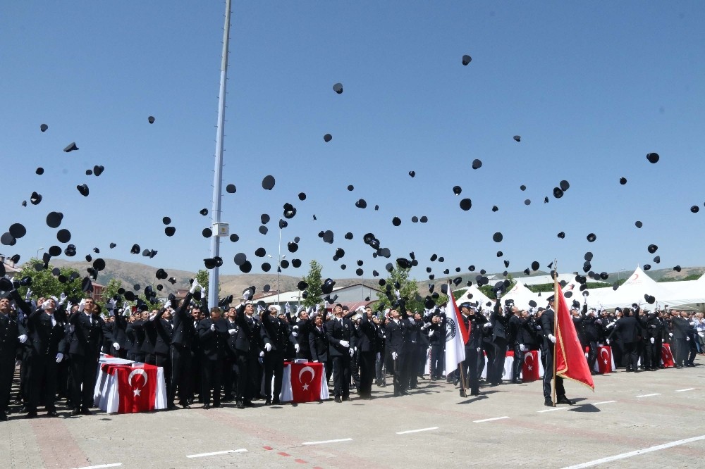 Bitlis POMEM’de mezuniyet töreni 