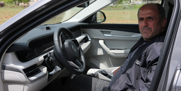 Bitlisli esnaf Togg aracına kavuştu