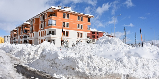 Bitlis’te kar yağışının ardından güneş yüzünü gösterdi