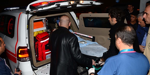 Bitlis'te minibüs şarampole devrildi