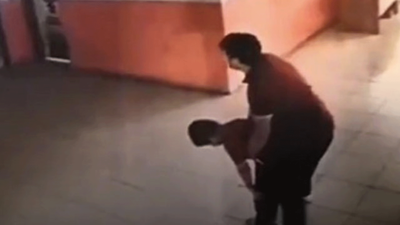 Bitlis'te takdir toplayan hareket: Öğrencinin hayatını böyle kurtardı!