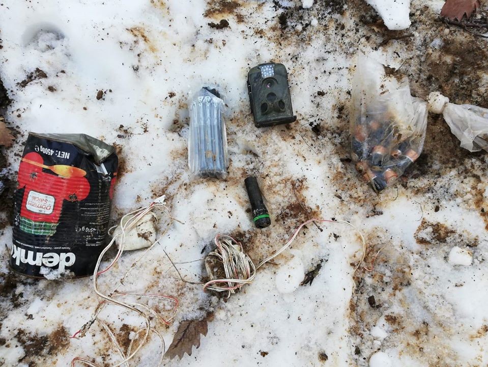 Bitlis’te terör örgütüne ait 1 adet sığınak ve araziye gizlenmiş malzeme ele geçirildi 