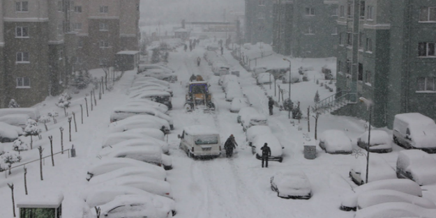 Bitlis'te yarın 13 Şubat perşembe günü okullar tatil edildi mi?