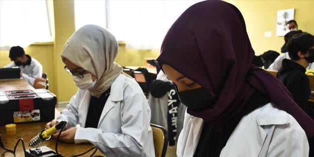 Biyomedikal sektörünün aranan elemanları bu okulda yetişiyor