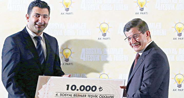 Biz kitaptan besleniyoruz