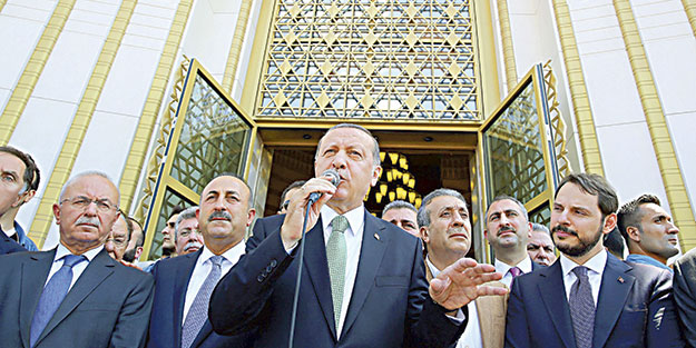 Biz sadece rükûda eğiliriz