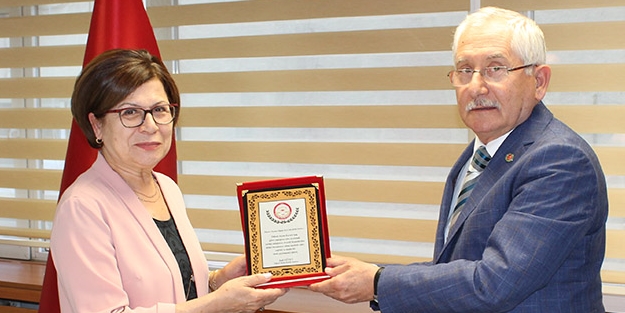 Bize de bu dürüstlüğü, alkışlamak düşüyor! Böyle sosyal demokrata can kurban