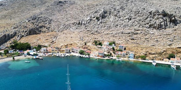 Bizim Türkler kapıda vize uygulaması sebebiyle yunan Adaları’na koşmuşlardı! Turistler İHA'larla aranıyor