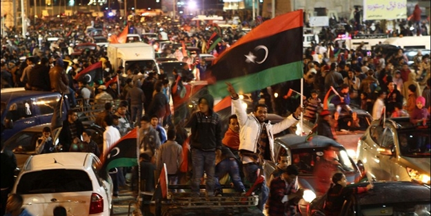 Libya'nın devrimi çalındı!