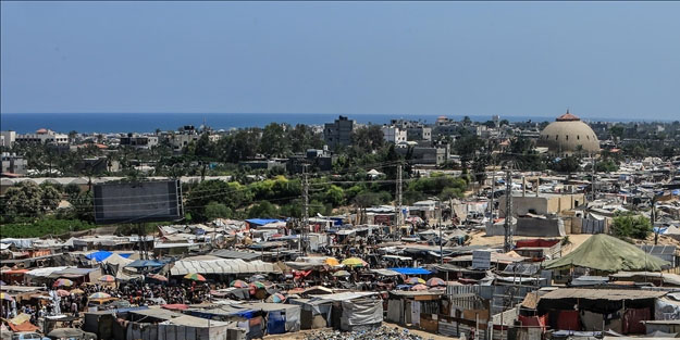 BM: İsrail ordusu, güvenli bölge ilan etmesine rağmen El-Mevasi'ye saldırıyor!