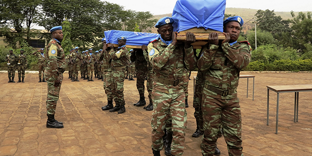 BM üssüne saldırı: 3 ölü