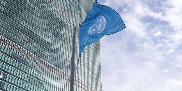 BM yetkilisinin konvoyu geçiyordu! Yemen'de patlama