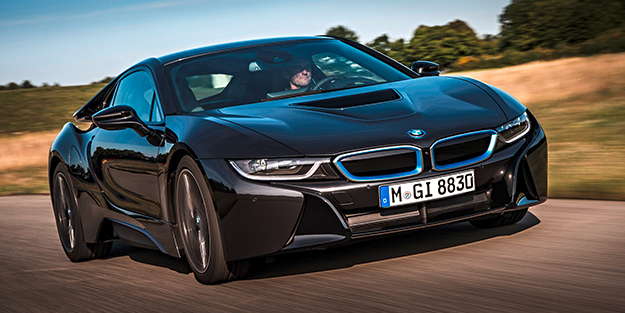 Lazer aydınlatmalı İlk oto: BMW i8