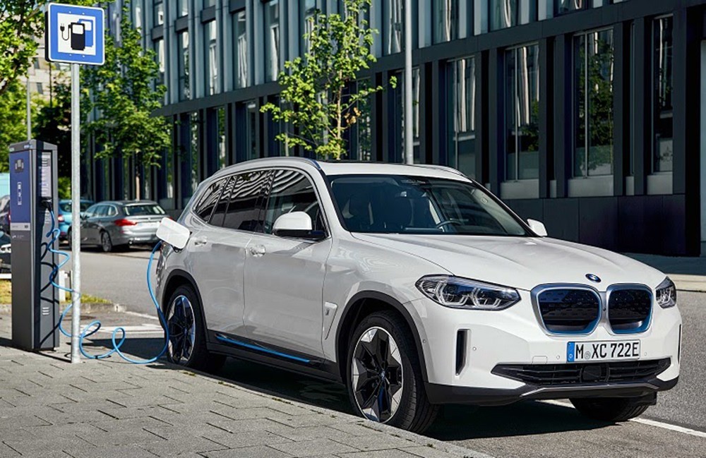 BMW’nin elektrikli araç satışları yüzde 80 arttı