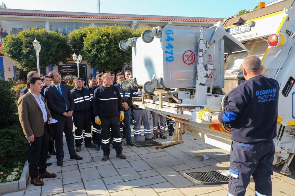 Bodrum akıllı konteynerlerle mis gibi olacak 