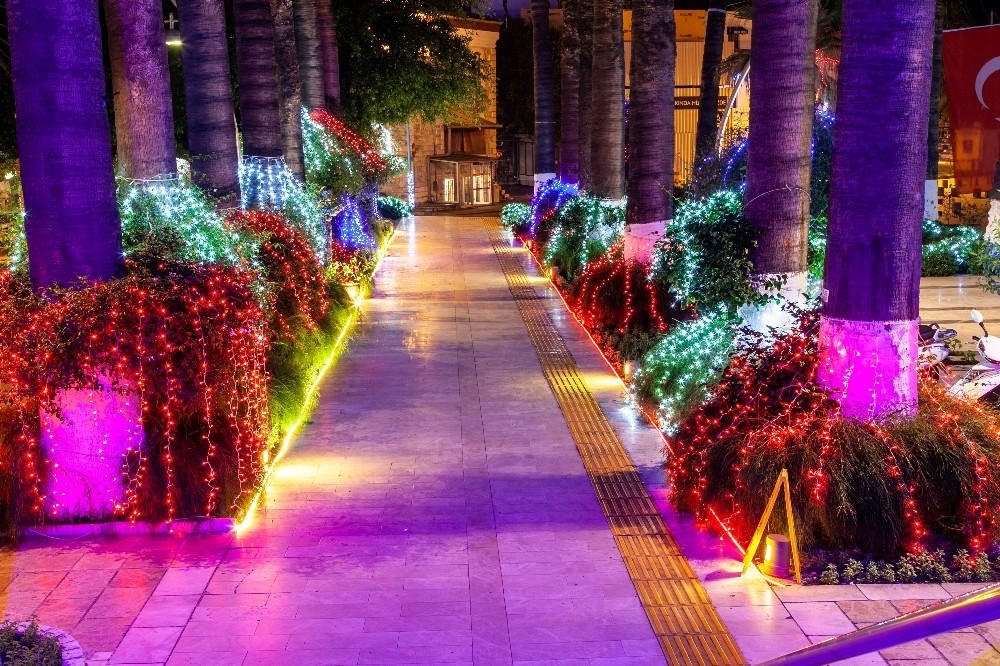 Bodrum sokakları rengarenk oldu 