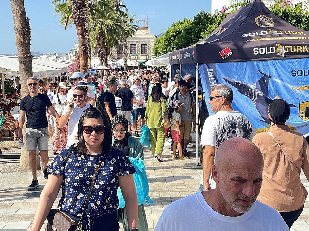 Bodrum yaz günlerini aratmıyor!